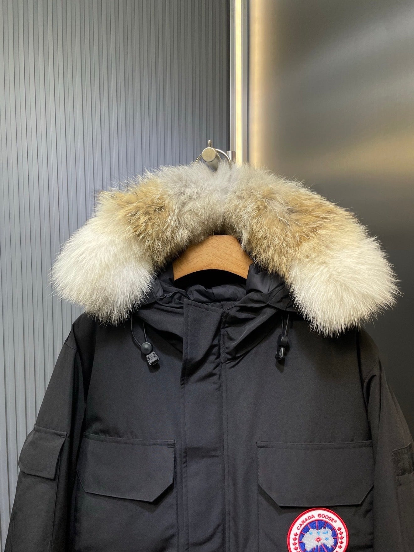 Chaqueta Canada Goose Hombre – Modelo Invierno Clásico
