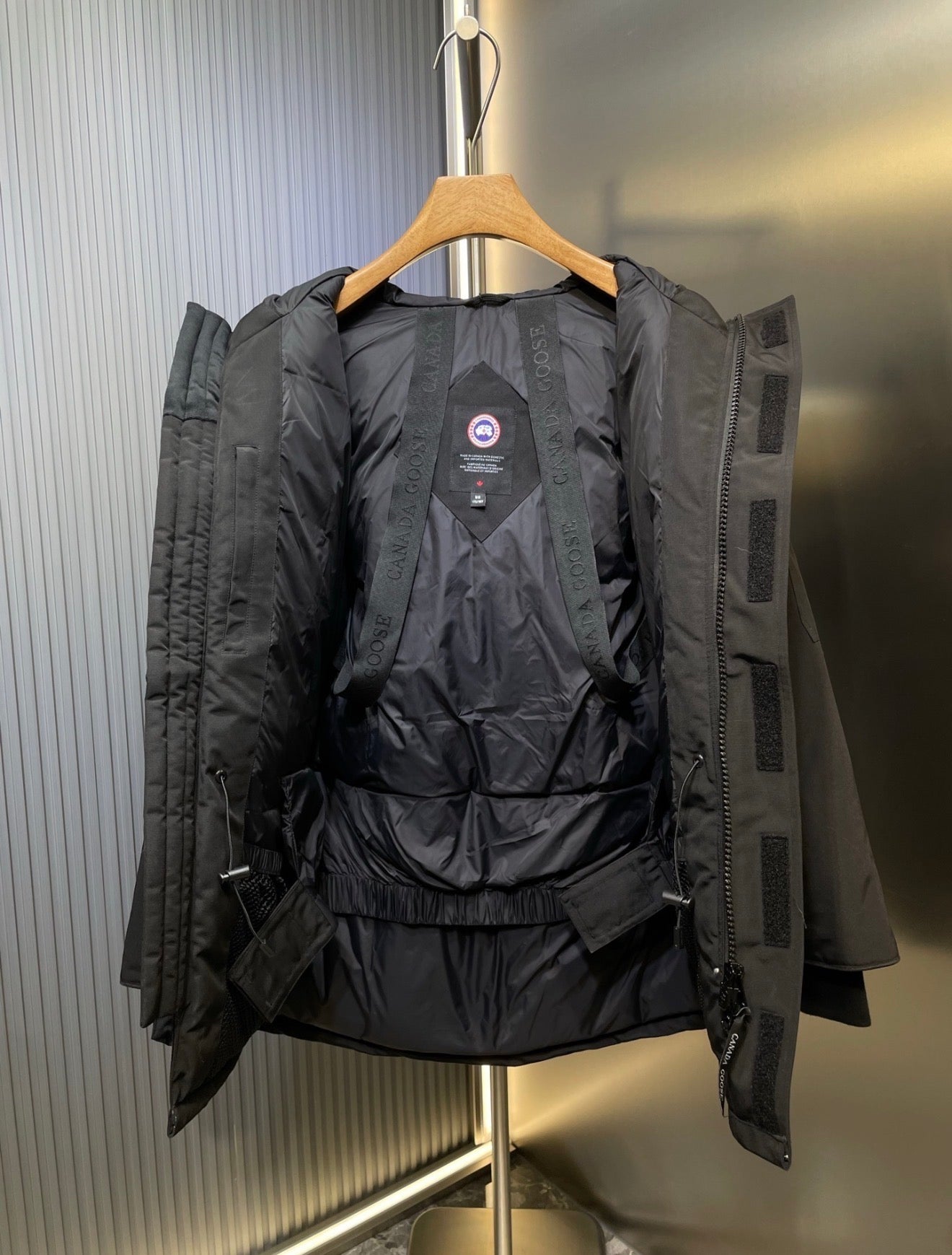 Chaqueta Canada Goose Hombre – Modelo Invierno Clásico