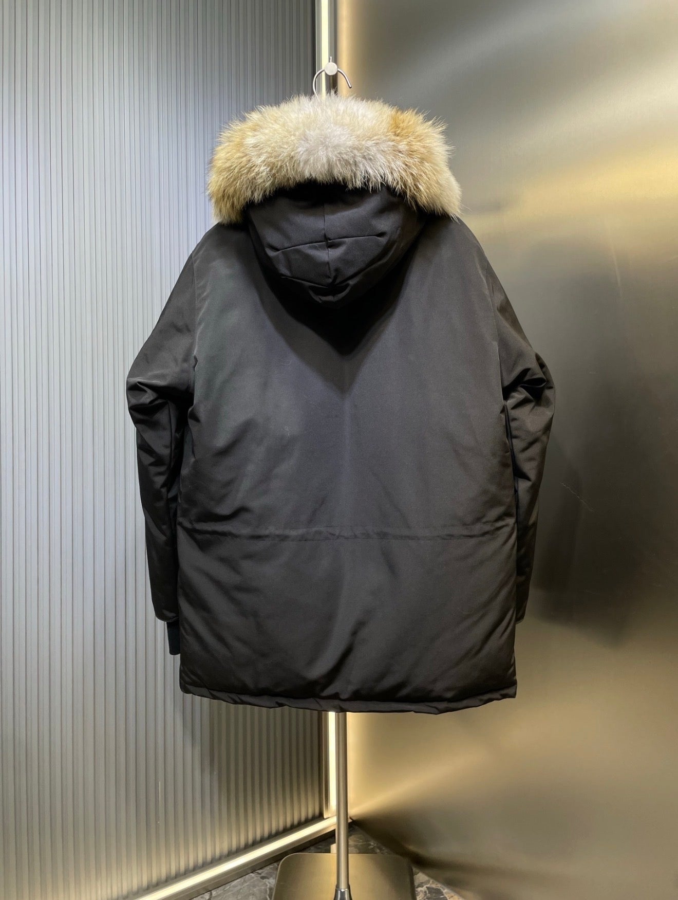Chaqueta Canada Goose Hombre – Modelo Invierno Clásico