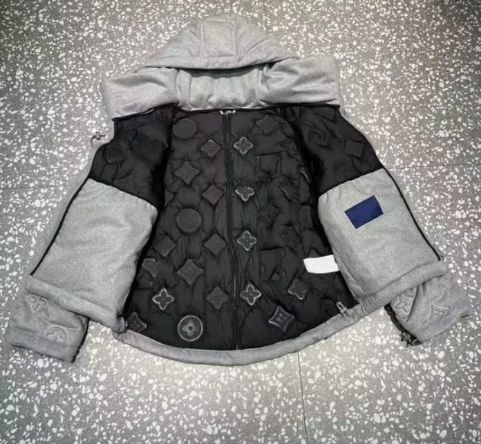 Chaqueta con capucha de plumas de ganso para hombres