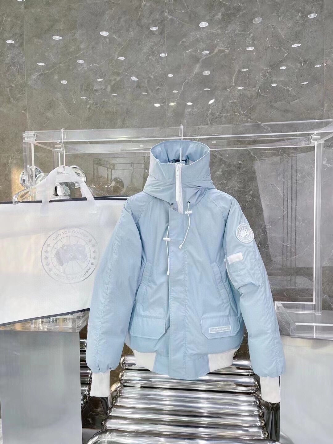 Chaqueta Canada Goose en color azul hielo